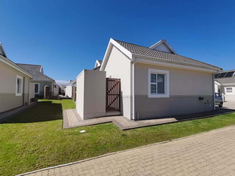 1 Bedroom Property for Sale in Heiderand Western Cape